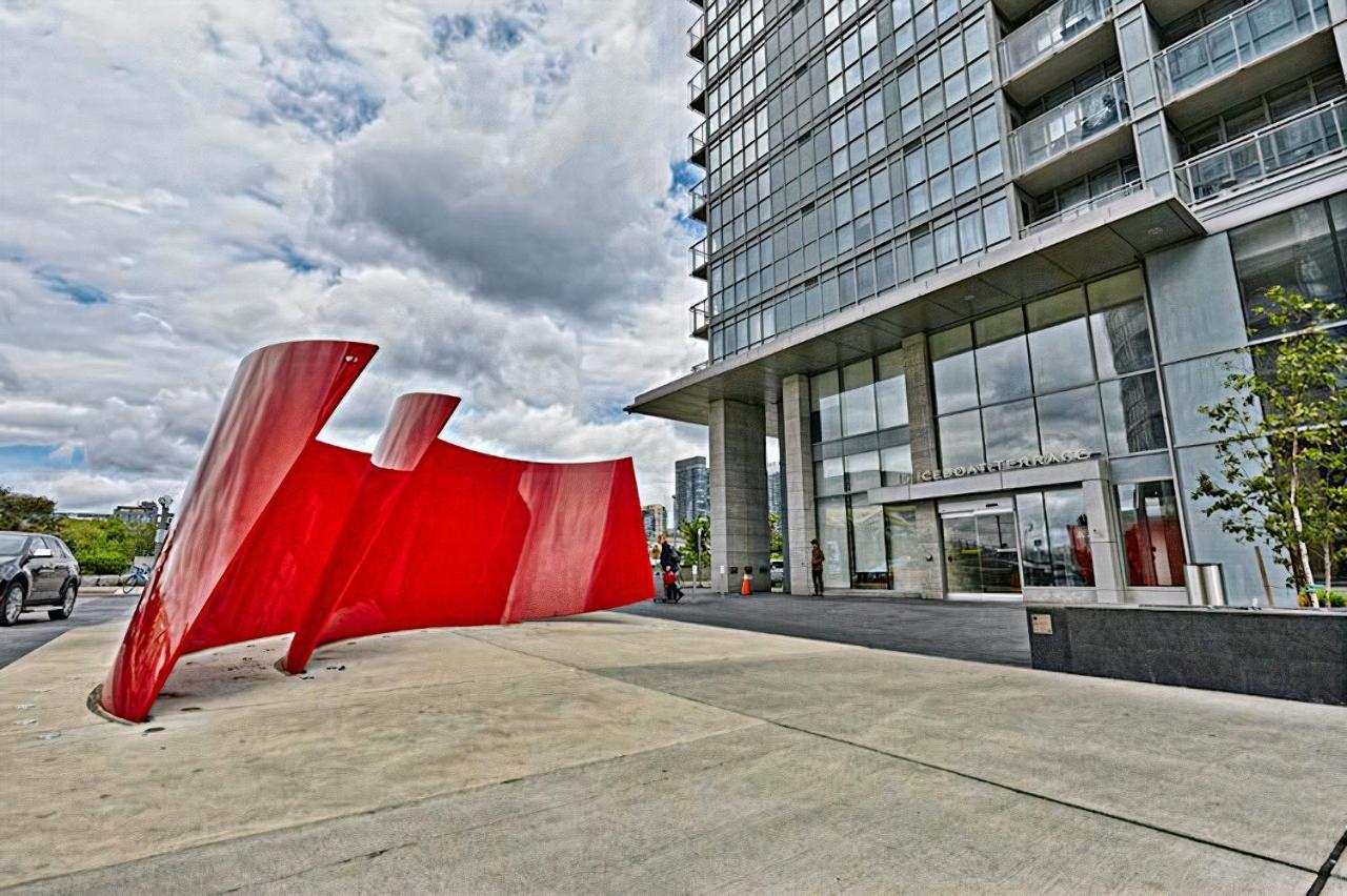 Classic Downtown Toronto Lakeview Condo With Free Parking المظهر الخارجي الصورة